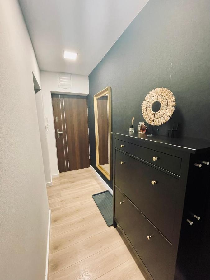 Apartament Kolobrzeg Appartamento Esterno foto