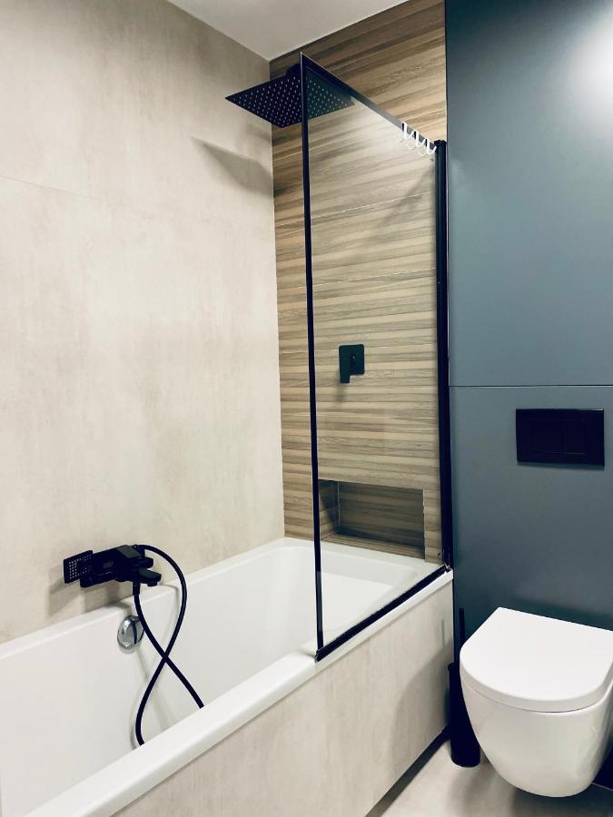 Apartament Kolobrzeg Appartamento Esterno foto