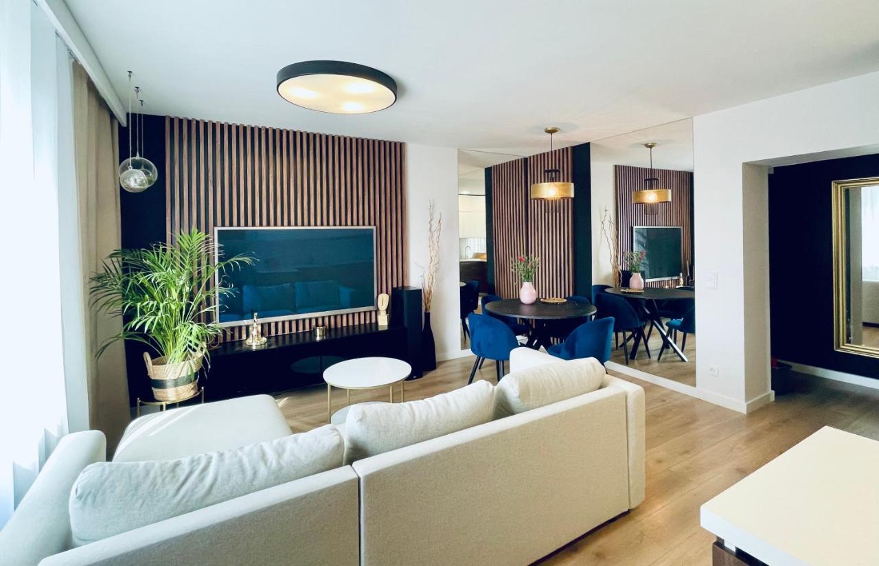 Apartament Kolobrzeg Appartamento Esterno foto
